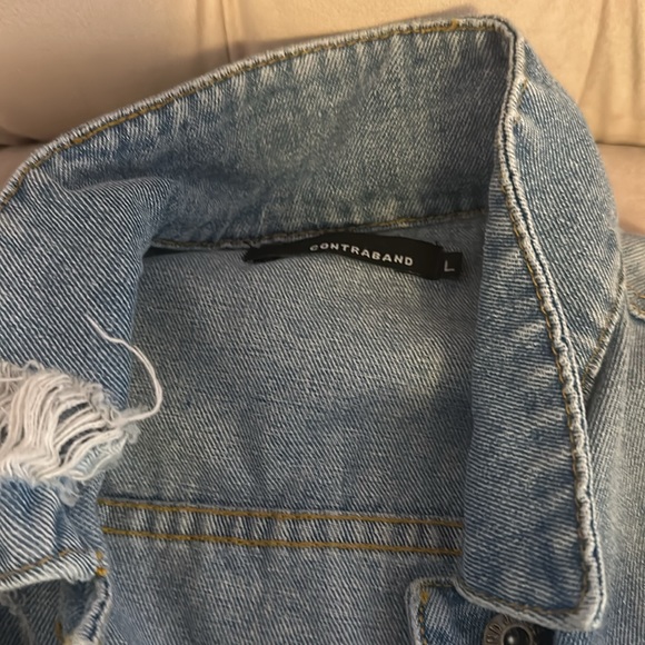Distressed denim jacket - Picture 3 of 4